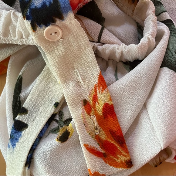 Meli + Eve high rise shorts with adjustable suspenders straps - Picture 9 of 11